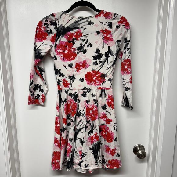 Abercrombie & Fitch Womens Red White Floral Long Sleeve Skater Dress Size Small - Picture 2 of 8